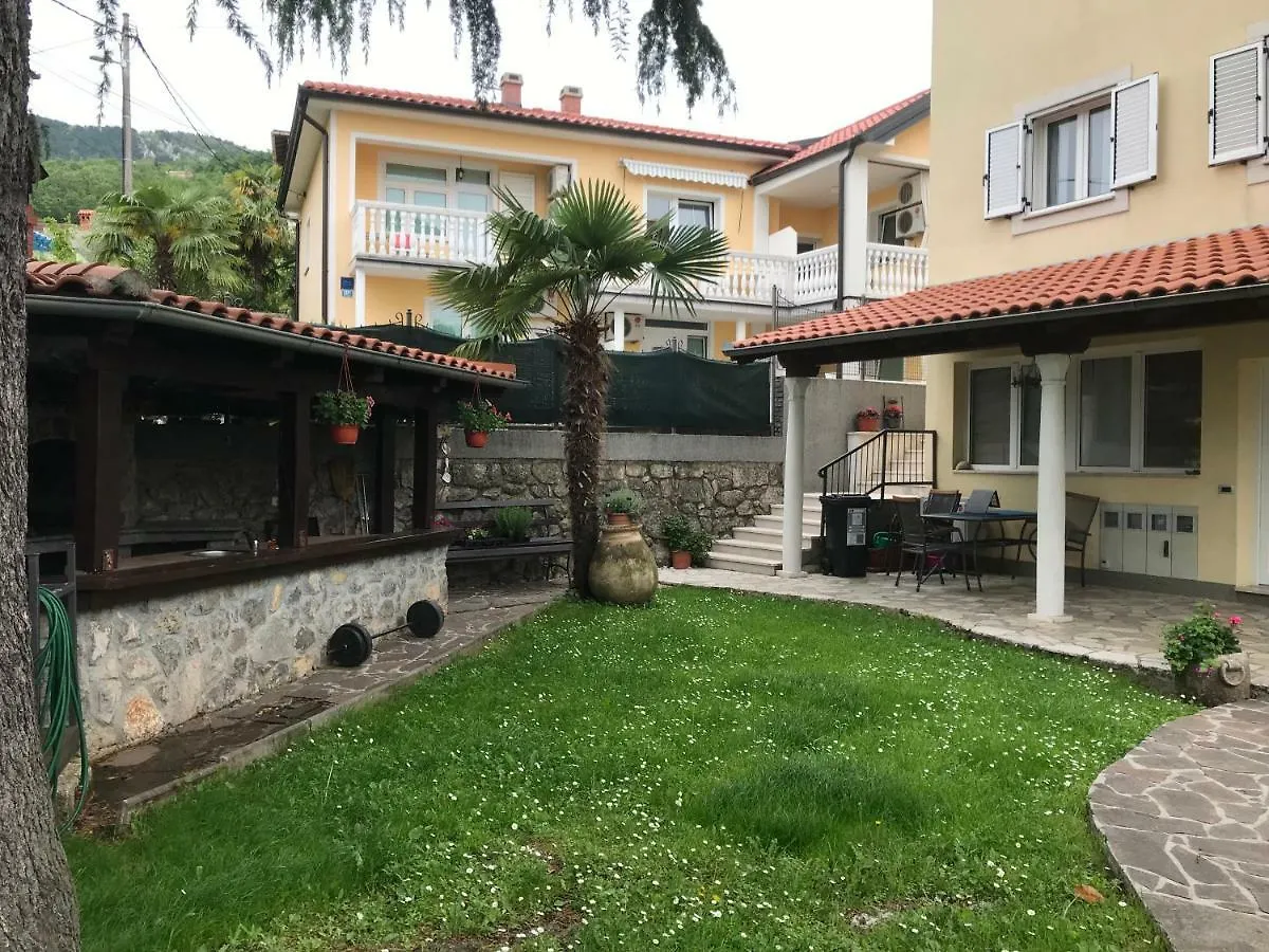 Ultra Apartment Lovran