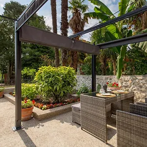 Clara Apartman